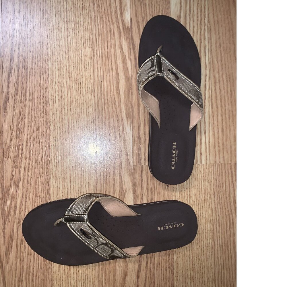 Coach Sandals Beautiful Elegant Adult Size 7.5